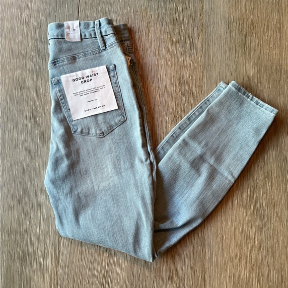 NWT Good American Good Waist Crop Jeans Size 6/28 - Picture 1 of 3